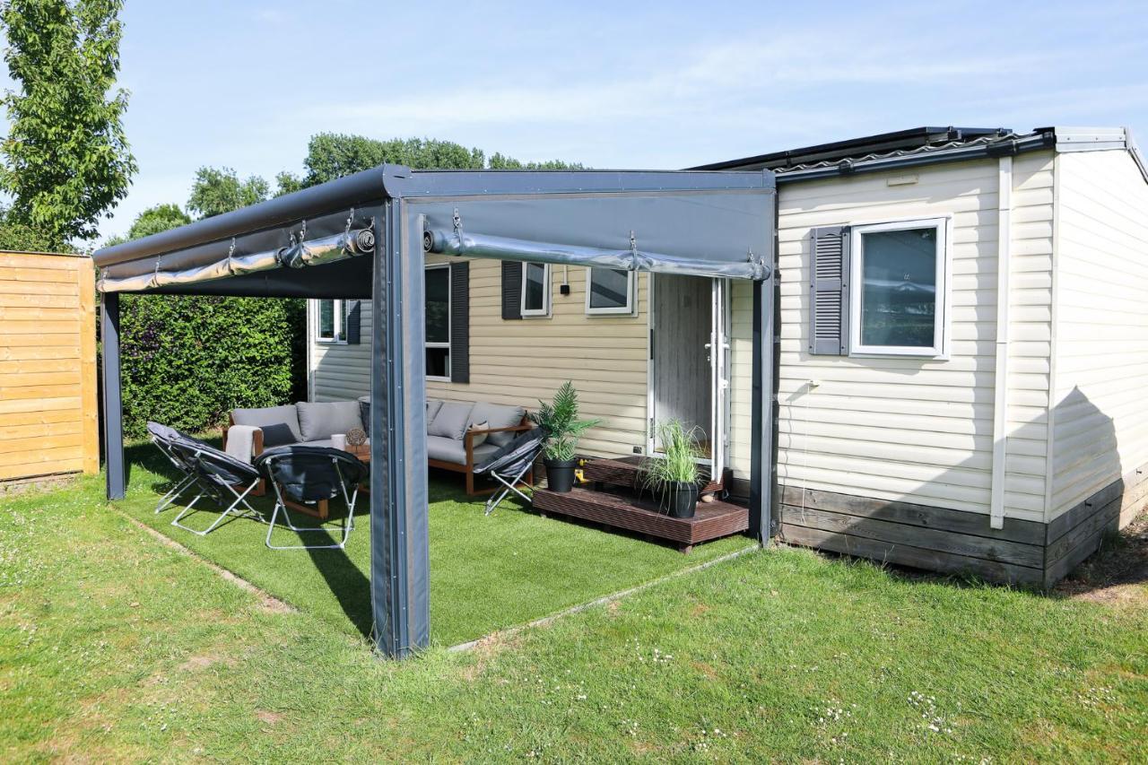 Chalet Op 5* Camping De Paardekreek Kortgene Zewnętrze zdjęcie