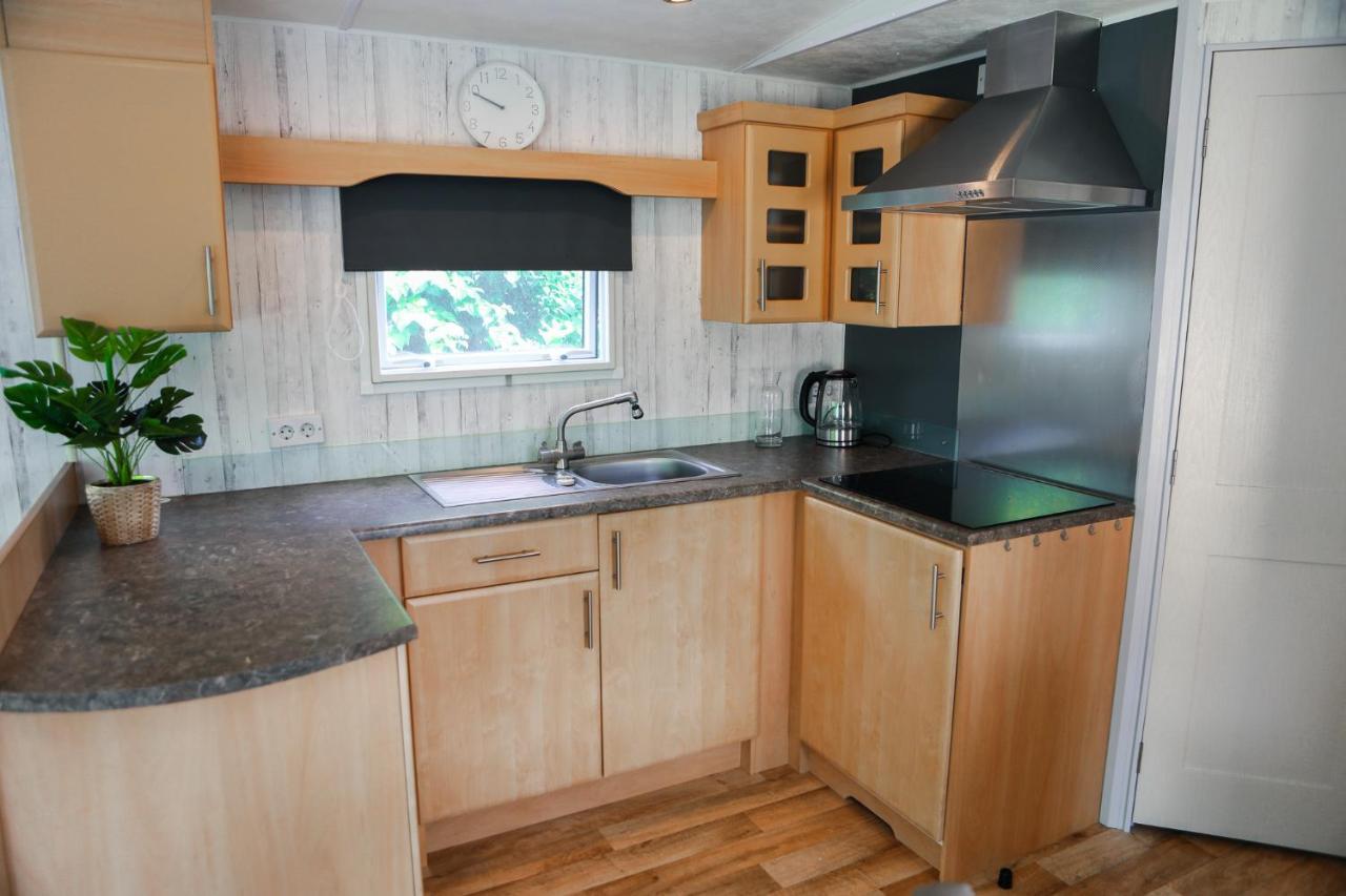 Chalet Op 5* Camping De Paardekreek Kortgene Zewnętrze zdjęcie