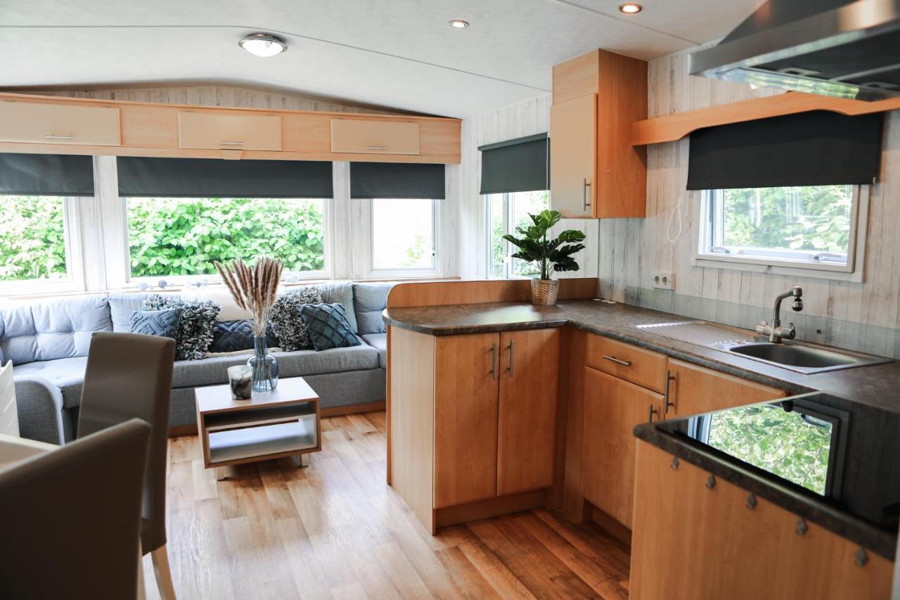 Chalet Op 5* Camping De Paardekreek Kortgene Zewnętrze zdjęcie