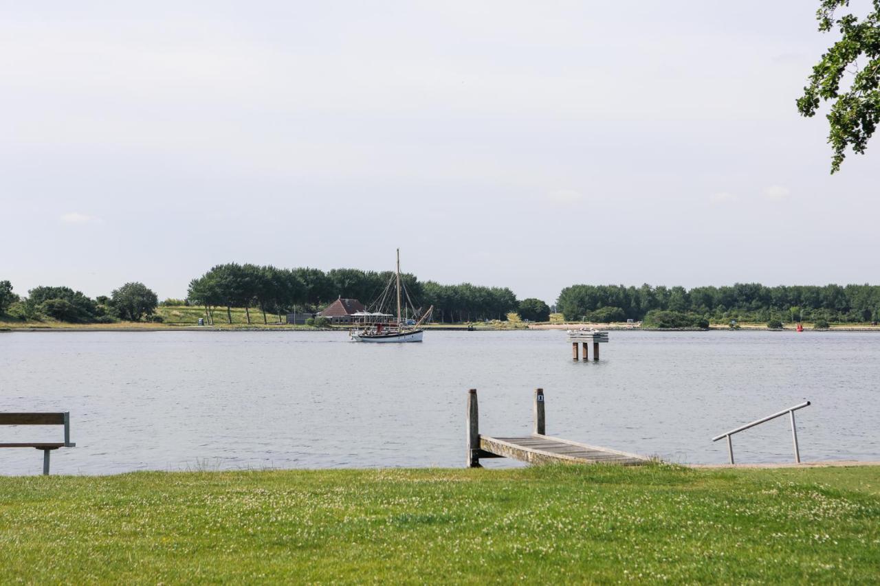 Chalet Op 5* Camping De Paardekreek Kortgene Zewnętrze zdjęcie