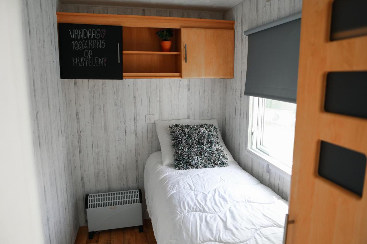 Chalet Op 5* Camping De Paardekreek Kortgene Zewnętrze zdjęcie