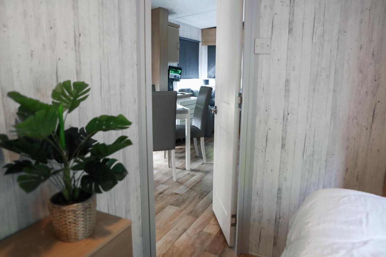 Chalet Op 5* Camping De Paardekreek Kortgene Zewnętrze zdjęcie